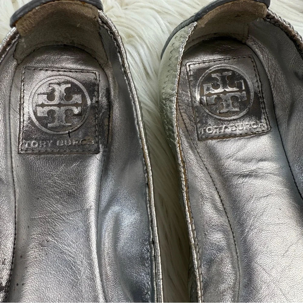 Tory Burch Eddie Metallic Crackled Leather Ballet Flats Silver | Size 8.5